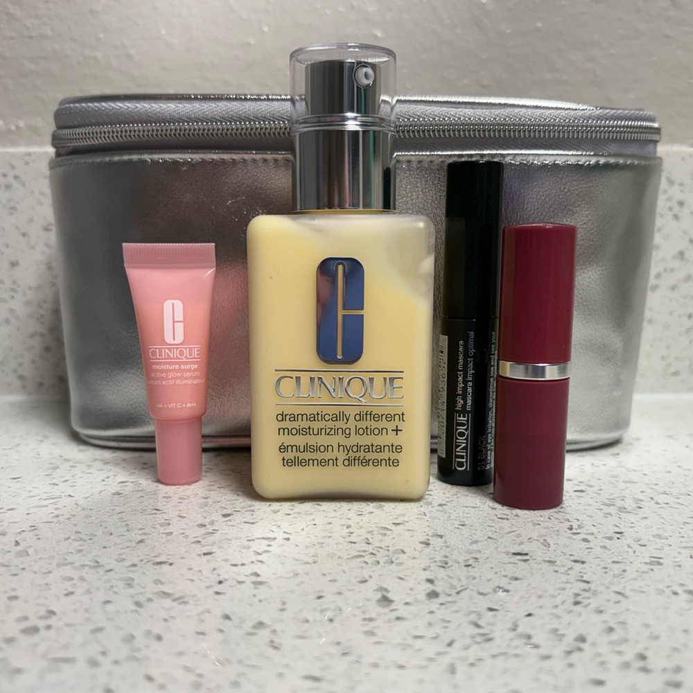 Clinqiue Best Of Beauty Collection 💚